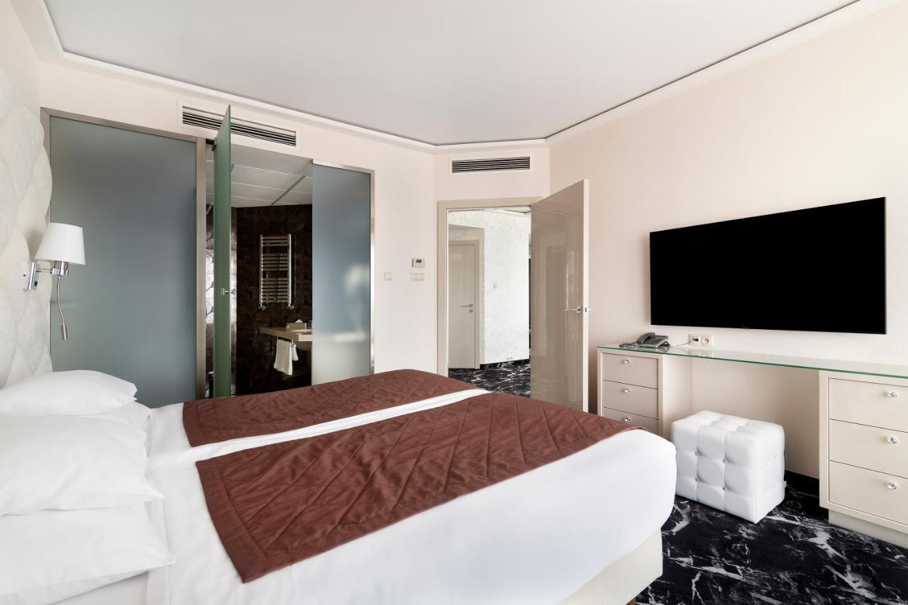 Hotel Odyssey Clubhotel Wellness & Adults Only 5*